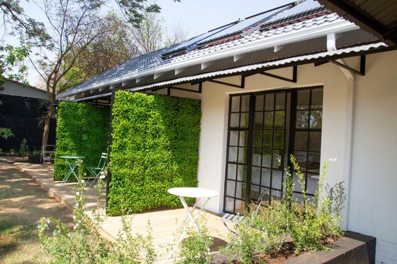 Ena Guesthouse Johannesburg Exterior photo