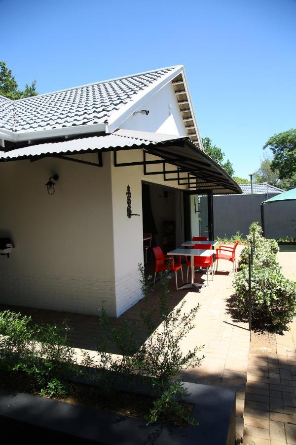 Ena Guesthouse Johannesburg Exterior photo